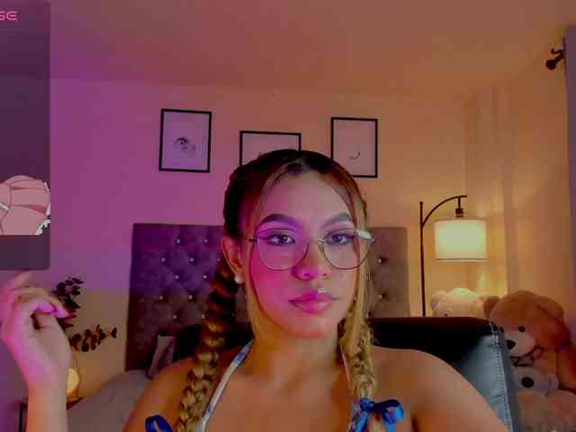 Ximena-sotto webcam