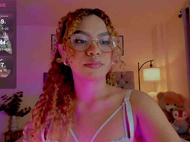 Ximena-sotto webcam