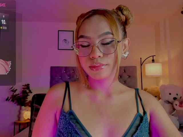 Ximena-sotto webcam
