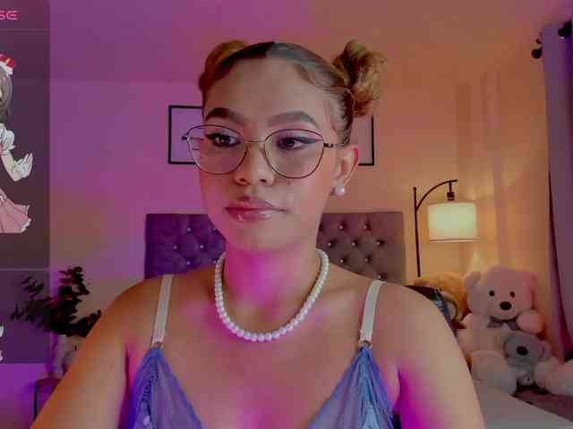 Ximena-sotto webcam