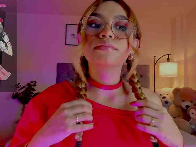 Ximena-sotto webcam