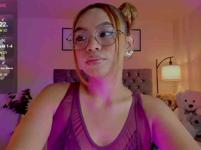 Ximena-sotto webcam