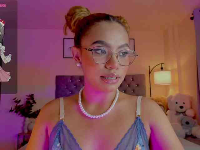Ximena-sotto webcam