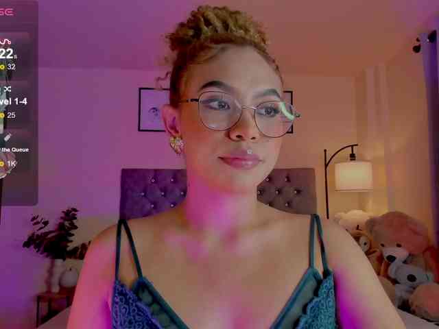 Ximena-sotto webcam