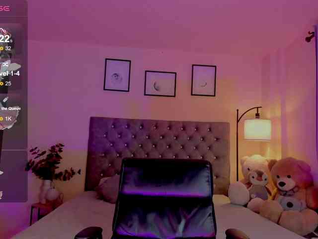 Ximena-sotto webcam