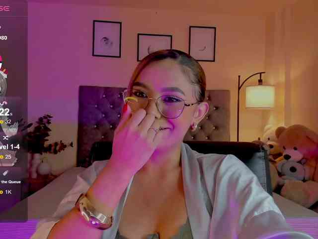 Ximena-sotto webcam