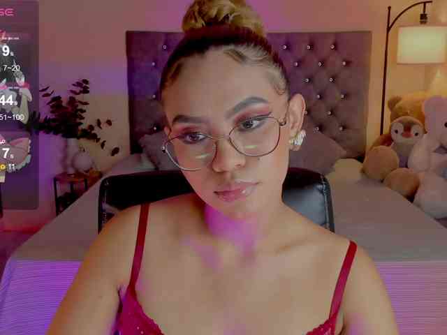 Ximena-sotto webcam