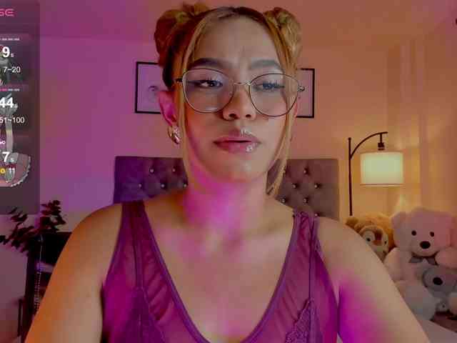 Ximena-sotto webcam