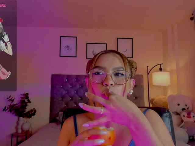 Ximena-sotto webcam