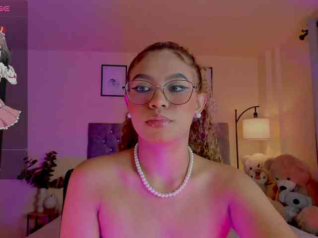 Ximena-sotto webcam