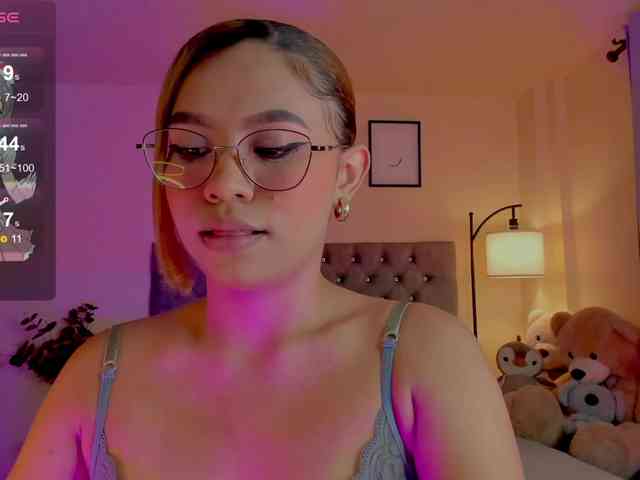 Ximena-sotto webcam