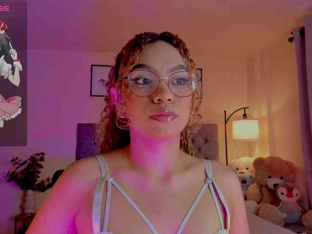 Ximena-sotto webcam