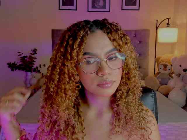 Ximena-sotto webcam