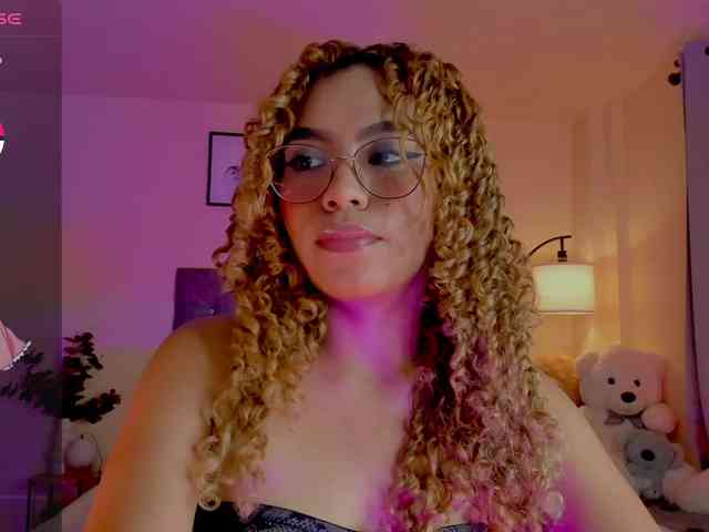 Ximena-sotto webcam