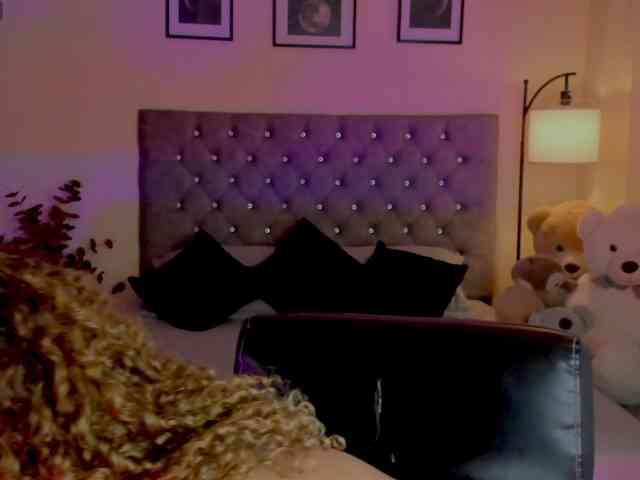 Ximena-sotto webcam