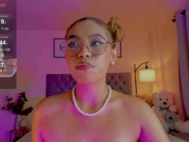 Ximena-sotto webcam
