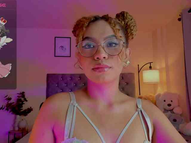 Ximena-sotto webcam