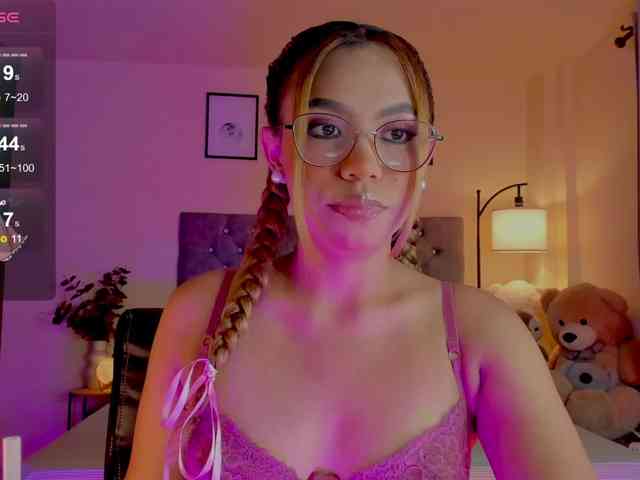 Ximena-sotto webcam