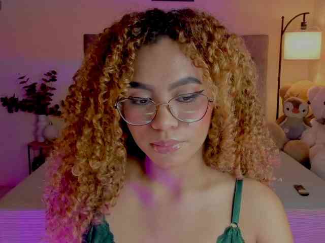 Ximena-sotto webcam