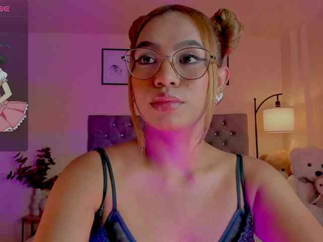 Ximena-sotto webcam