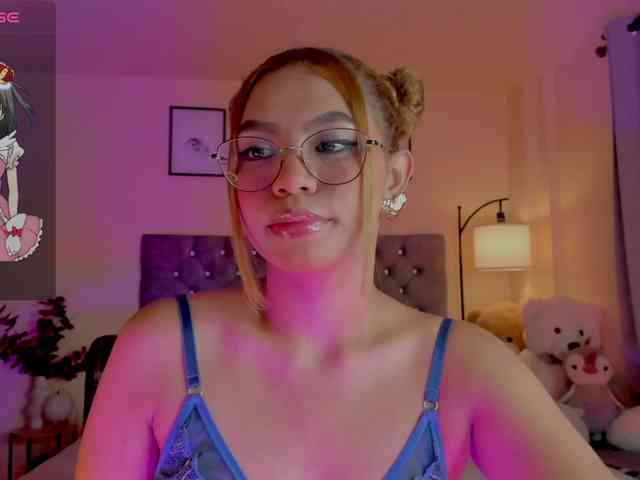 Ximena-sotto webcam