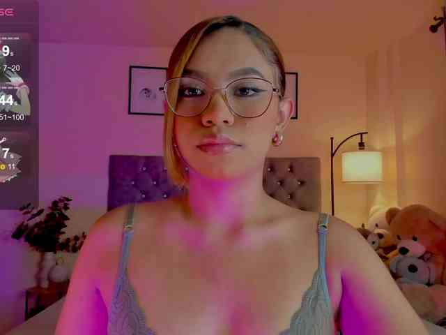 Ximena-sotto webcam