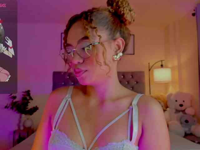 Ximena-sotto webcam