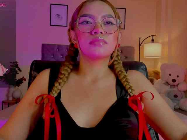 Ximena-sotto webcam