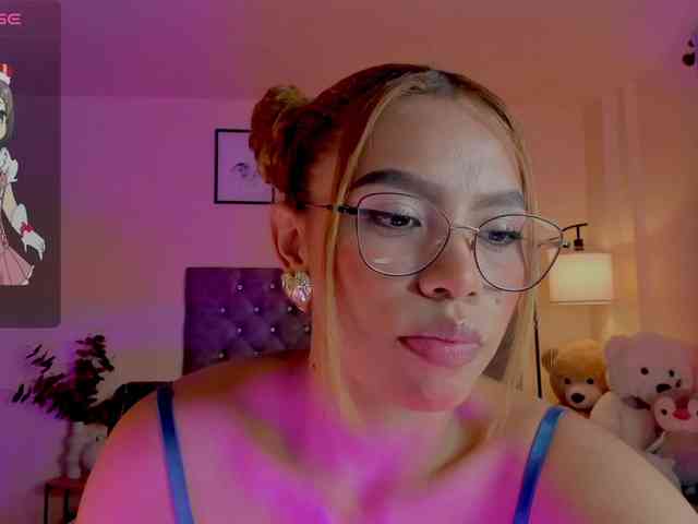 Ximena-sotto webcam