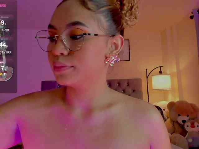 Ximena-sotto webcam