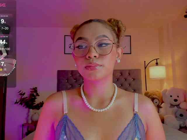 Ximena-sotto webcam