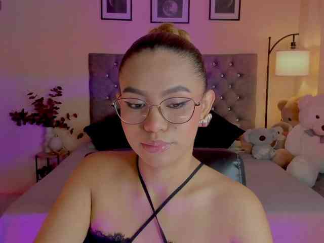 Ximena-sotto webcam