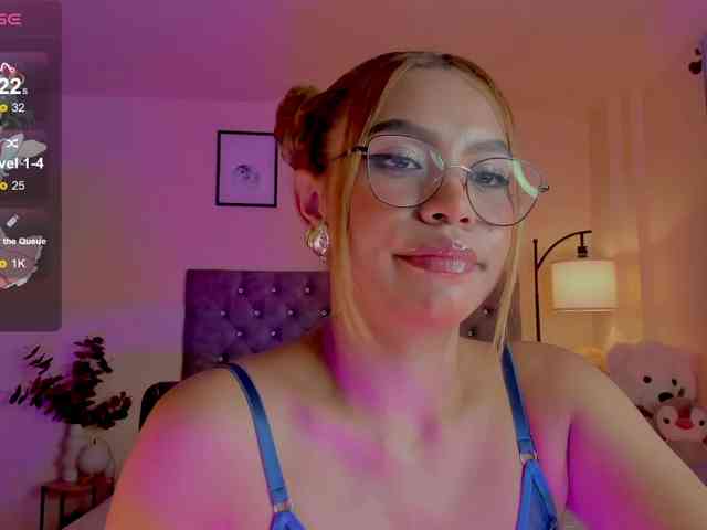 Ximena-sotto webcam
