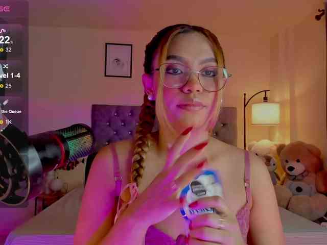 Ximena-sotto webcam