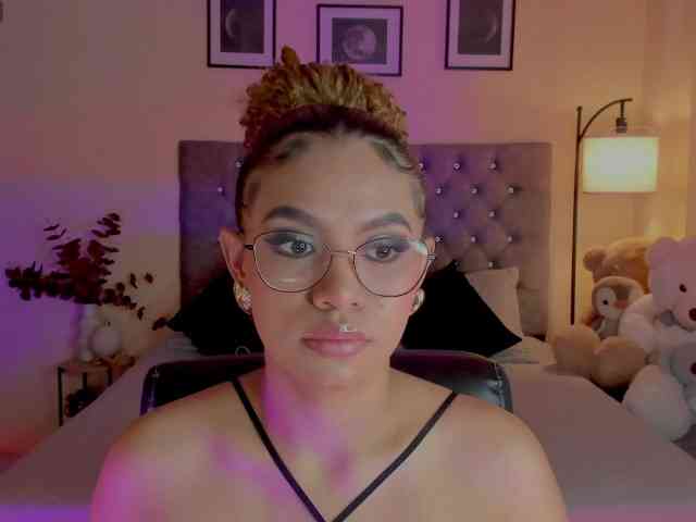 Ximena-sotto webcam