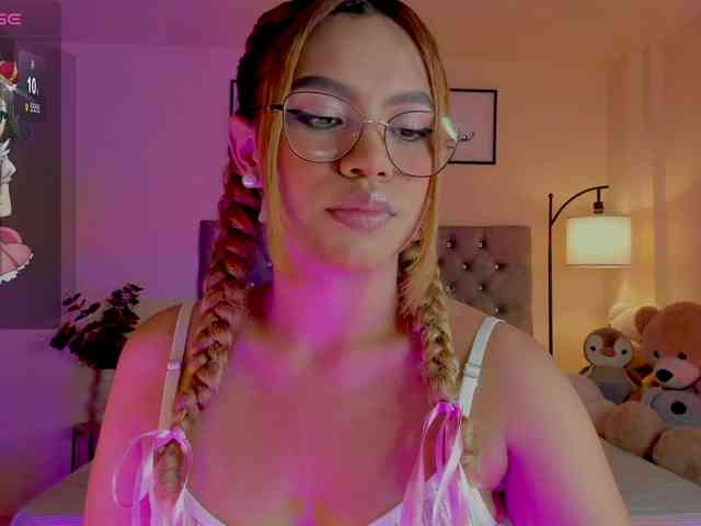 Ximena-sotto webcam