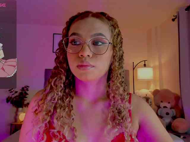 Ximena-sotto webcam