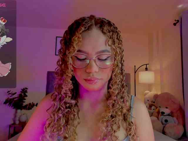 Ximena-sotto webcam