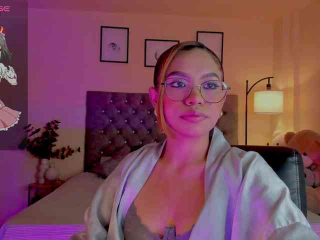 Ximena-sotto webcam
