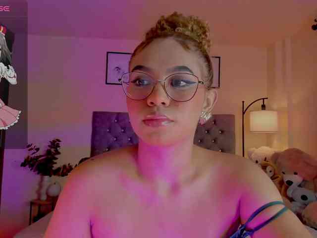 Ximena-sotto webcam