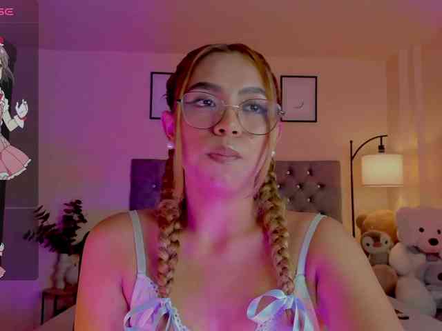 Ximena-sotto webcam