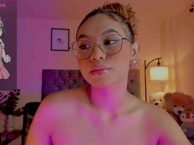 Ximena-sotto webcam
