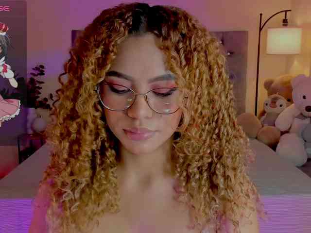 Ximena-sotto webcam