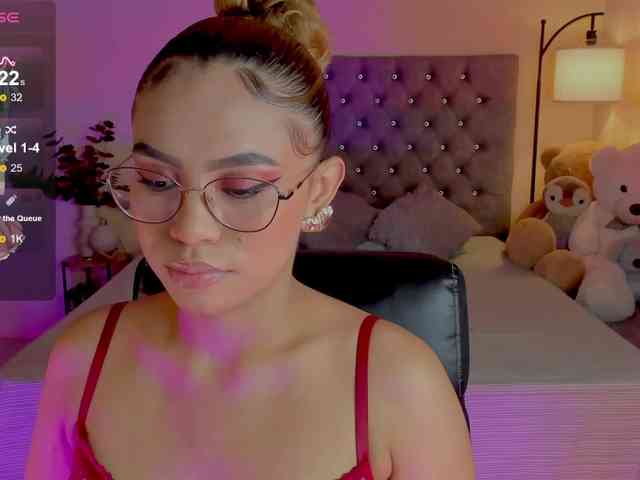 Ximena-sotto webcam