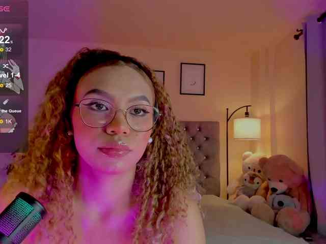 Ximena-sotto webcam