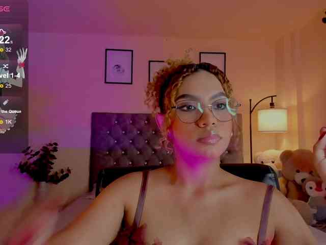 Ximena-sotto webcam