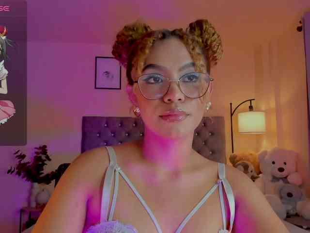 Ximena-sotto webcam
