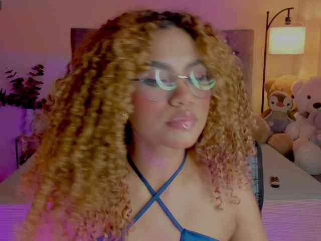 Ximena-sotto webcam