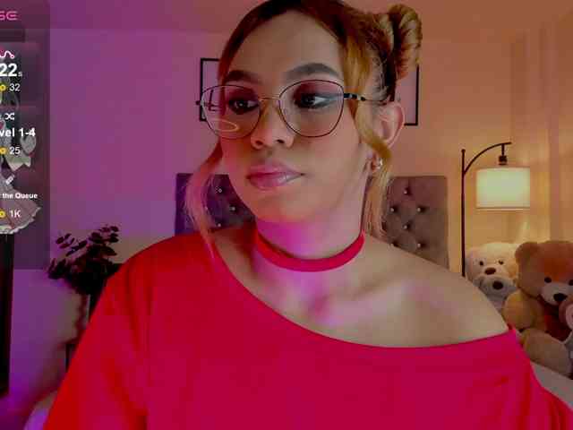 Ximena-sotto webcam