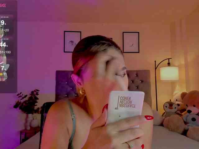 Ximena-sotto webcam